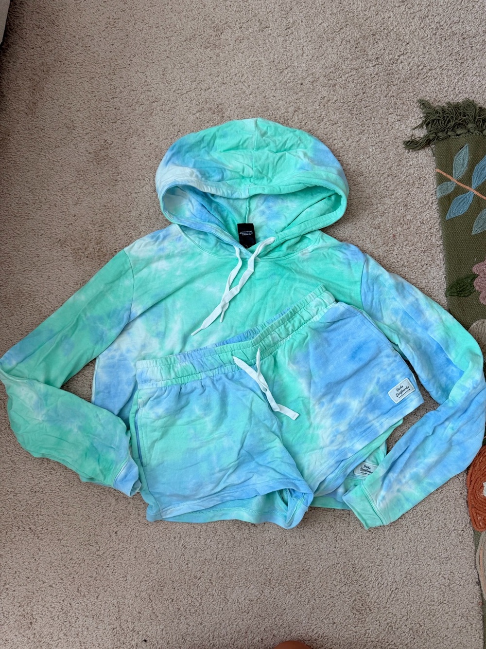 NWOT jacks surfboards tie dye set
